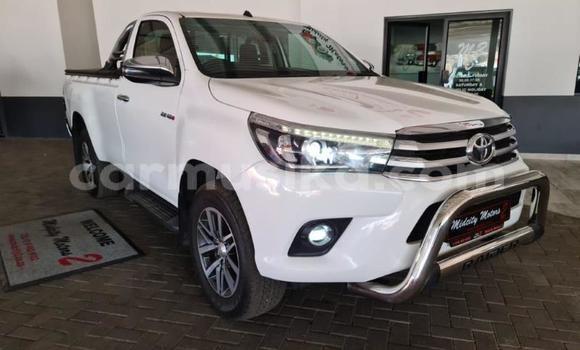 Nunua Ilio tumika Toyota Hilux Nyeupe Gari ndani ya Beitbridge nchini Matabeleland Kusini