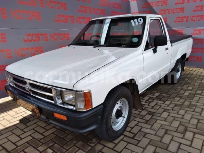 Big with watermark toyota hilux matabeleland south beitbridge 27090