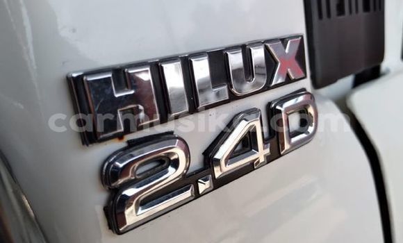 Acheter Occasion Voiture Toyota Hilux Blanc à Beitbridge, Matabeleland South Acheter Occasion Voiture Toyota Hilux Blanc à Beitbridge, Matabeleland South