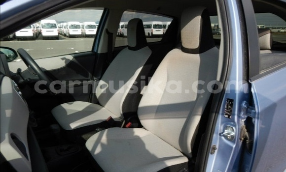 Acheter Occasion Voiture Toyota Vitz Bleu à Beitbridge, Matabeleland South Acheter Occasion Voiture Toyota Vitz Bleu à Beitbridge, Matabeleland South