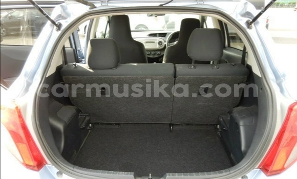 Acheter Occasion Voiture Toyota Vitz Bleu à Beitbridge, Matabeleland South Acheter Occasion Voiture Toyota Vitz Bleu à Beitbridge, Matabeleland South