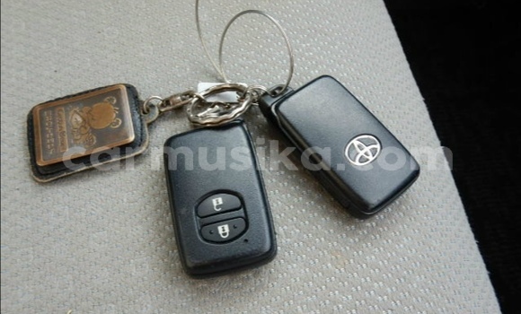 Acheter Occasion Voiture Toyota Vitz Bleu à Beitbridge, Matabeleland South Acheter Occasion Voiture Toyota Vitz Bleu à Beitbridge, Matabeleland South