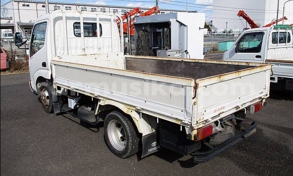 Acheter Occasion Utilitaire Toyota Dyna Blanc à Beitbridge, Matabeleland South Acheter Occasion Utilitaire Toyota Dyna Blanc à Beitbridge, Matabeleland South
