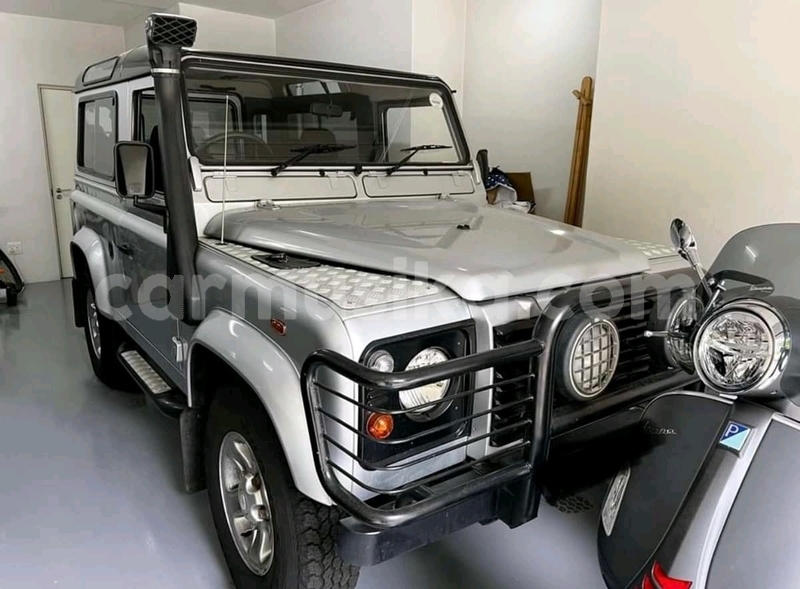 Big with watermark land rover defender matabeleland south beitbridge 27110