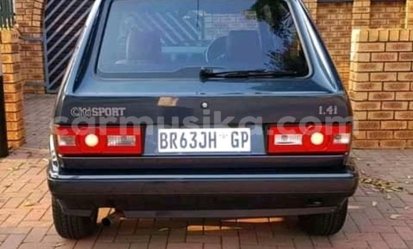 Tenga Tsaru Volkswagen Golf Nhema Mota in Beitbridge in Matabeleland South