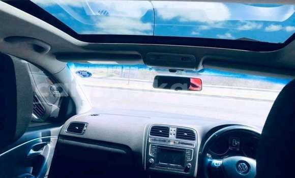 Acheter Occasion Voiture Toyota Corolla Blanc à Beitbridge, Matabeleland South Acheter Occasion Voiture Toyota Corolla Blanc à Beitbridge, Matabeleland South