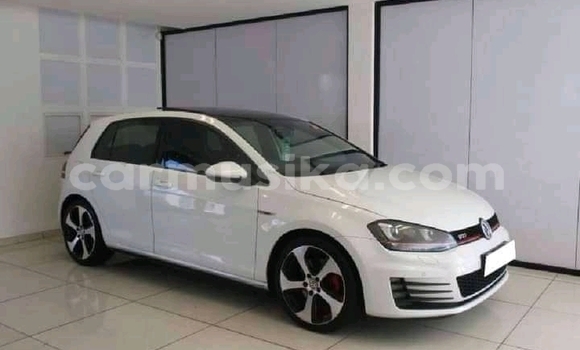 Nunua Ilio tumika Volkswagen Golf GTI Nyeupe Gari ndani ya Harare nchini Harare