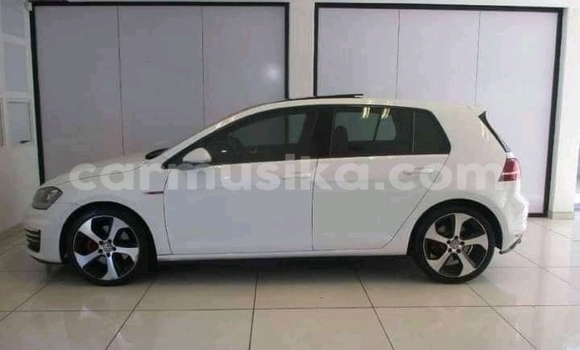 Acheter Occasion Voiture Volkswagen Golf GTI Blanc à Harare, Harare Acheter Occasion Voiture Volkswagen Golf GTI Blanc à Harare, Harare