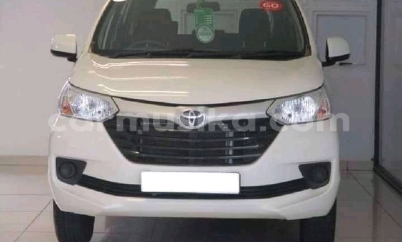Buy Used Toyota Avanza White Car in Beitbridge in Matabeleland South Buy Used Toyota Avanza White Car in Beitbridge in Matabeleland South