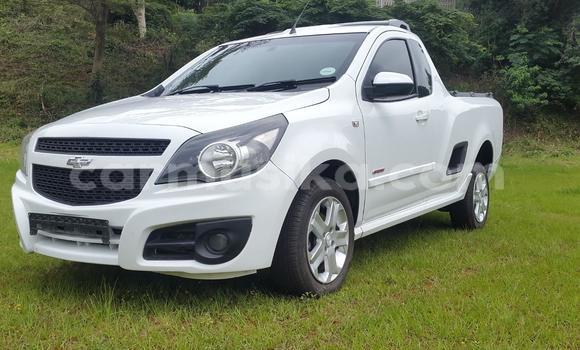 Buy Used Chevlolet Spin White Car in Beitbridge in Matabeleland South