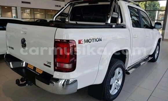 Acheter Occasion Voiture Volkswagen Amarok Blanc à Beitbridge, Matabeleland South Acheter Occasion Voiture Volkswagen Amarok Blanc à Beitbridge, Matabeleland South
