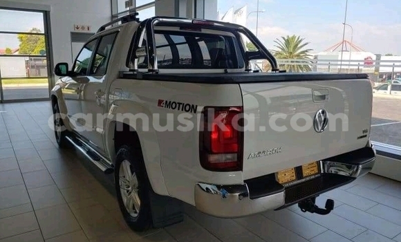 Acheter Occasion Voiture Volkswagen Amarok Blanc à Beitbridge, Matabeleland South Acheter Occasion Voiture Volkswagen Amarok Blanc à Beitbridge, Matabeleland South
