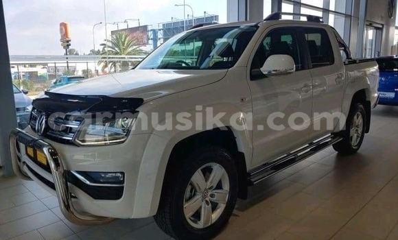 Acheter Occasion Voiture Volkswagen Amarok Blanc à Beitbridge, Matabeleland South Acheter Occasion Voiture Volkswagen Amarok Blanc à Beitbridge, Matabeleland South