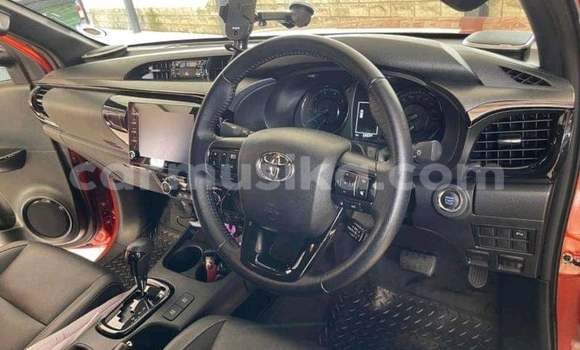 Acheter Occasion Voiture Toyota Hilux Rouge à Beitbridge, Matabeleland South Acheter Occasion Voiture Toyota Hilux Rouge à Beitbridge, Matabeleland South