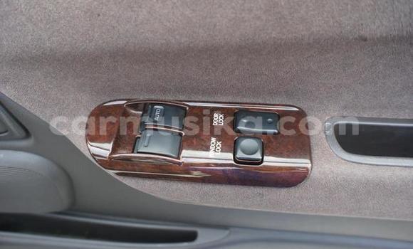 Buy Used Toyota Hiace White Car in Beitbridge in Matabeleland South Buy Used Toyota Hiace White Car in Beitbridge in Matabeleland South