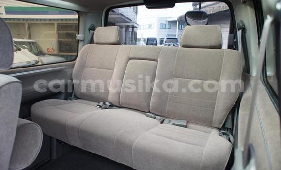 Buy Used Toyota Hiace White Car in Beitbridge in Matabeleland South Buy Used Toyota Hiace White Car in Beitbridge in Matabeleland South
