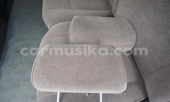 Buy Used Toyota Hiace White Car in Beitbridge in Matabeleland South Buy Used Toyota Hiace White Car in Beitbridge in Matabeleland South