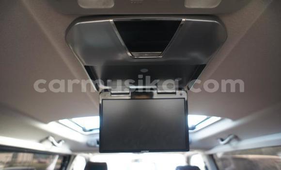 Buy Used Toyota Hiace White Car in Beitbridge in Matabeleland South Buy Used Toyota Hiace White Car in Beitbridge in Matabeleland South