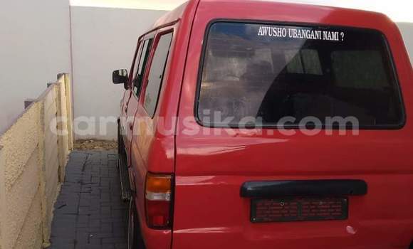 Buy Used Toyota Ventury Red Car in Beitbridge in Matabeleland South Buy Used Toyota Ventury Red Car in Beitbridge in Matabeleland South
