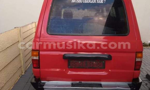 Buy Used Toyota Ventury Red Car in Beitbridge in Matabeleland South Buy Used Toyota Ventury Red Car in Beitbridge in Matabeleland South