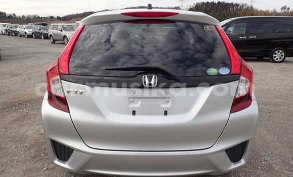 Acheter Occasion Voiture Honda Fit Gris à Beitbridge, Matabeleland South Acheter Occasion Voiture Honda Fit Gris à Beitbridge, Matabeleland South