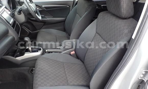 Acheter Occasion Voiture Honda Fit Gris à Beitbridge, Matabeleland South Acheter Occasion Voiture Honda Fit Gris à Beitbridge, Matabeleland South