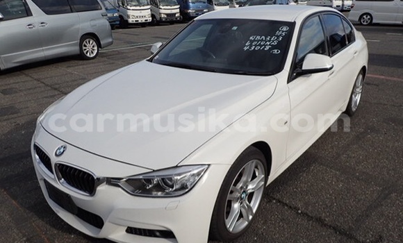 Nunua Ilio tumika BMW 3–Series Nyeupe Gari ndani ya Beitbridge nchini Matabeleland Kusini Nunua Ilio tumika BMW 3–Series Nyeupe Gari ndani ya Beitbridge nchini Matabeleland Kusini
