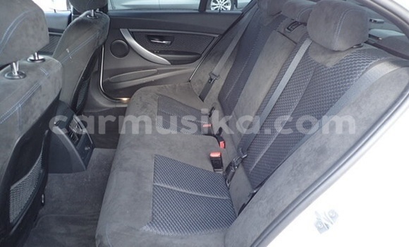 Nunua Ilio tumika BMW 3–Series Nyeupe Gari ndani ya Beitbridge nchini Matabeleland Kusini Nunua Ilio tumika BMW 3–Series Nyeupe Gari ndani ya Beitbridge nchini Matabeleland Kusini