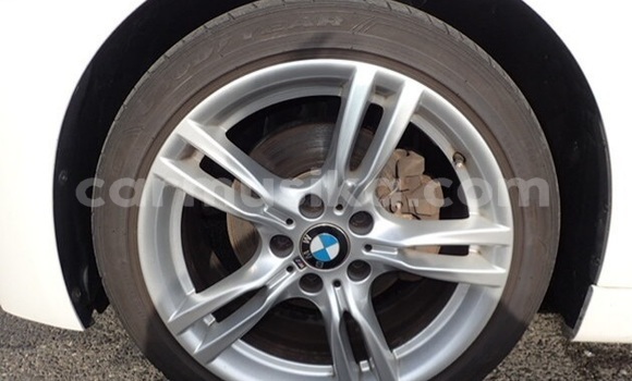 Nunua Ilio tumika BMW 3–Series Nyeupe Gari ndani ya Beitbridge nchini Matabeleland Kusini Nunua Ilio tumika BMW 3–Series Nyeupe Gari ndani ya Beitbridge nchini Matabeleland Kusini