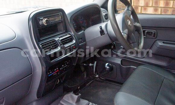 Buy Used Nissan NP 300 White Car in Beitbridge in Matabeleland South Buy Used Nissan NP 300 White Car in Beitbridge in Matabeleland South