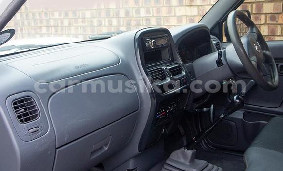 Buy Used Nissan NP 300 White Car in Beitbridge in Matabeleland South Buy Used Nissan NP 300 White Car in Beitbridge in Matabeleland South