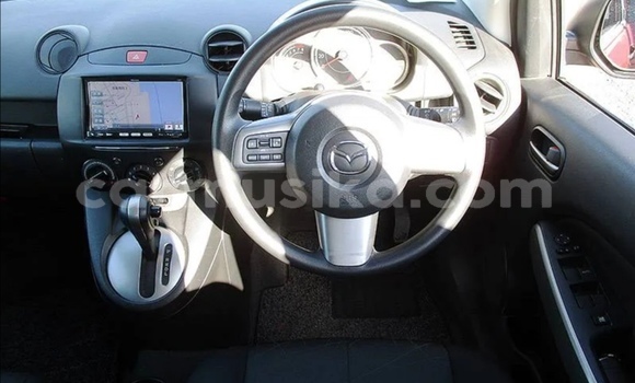 Acheter Occasion Voiture Mazda Demio Beige à Beitbridge, Matabeleland South Acheter Occasion Voiture Mazda Demio Beige à Beitbridge, Matabeleland South