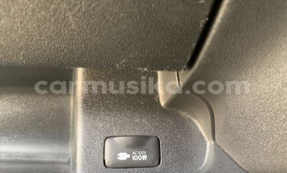 Buy Used Toyota Hiace White Car in Beitbridge in Matabeleland South Buy Used Toyota Hiace White Car in Beitbridge in Matabeleland South