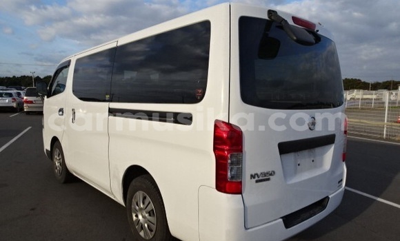 Acheter Occasion Voiture Nissan Caravan Blanc à Beitbridge, Matabeleland South Acheter Occasion Voiture Nissan Caravan Blanc à Beitbridge, Matabeleland South