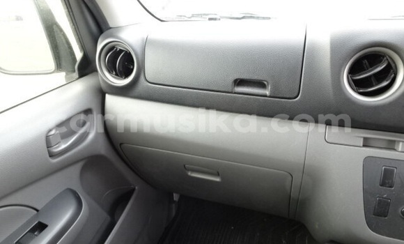 Acheter Occasion Voiture Nissan Caravan Blanc à Beitbridge, Matabeleland South Acheter Occasion Voiture Nissan Caravan Blanc à Beitbridge, Matabeleland South