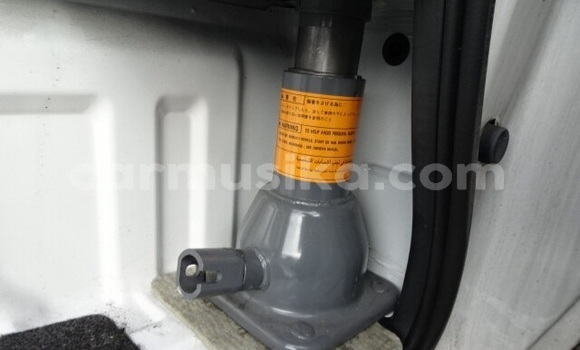 Acheter Occasion Voiture Nissan Caravan Blanc à Beitbridge, Matabeleland South Acheter Occasion Voiture Nissan Caravan Blanc à Beitbridge, Matabeleland South