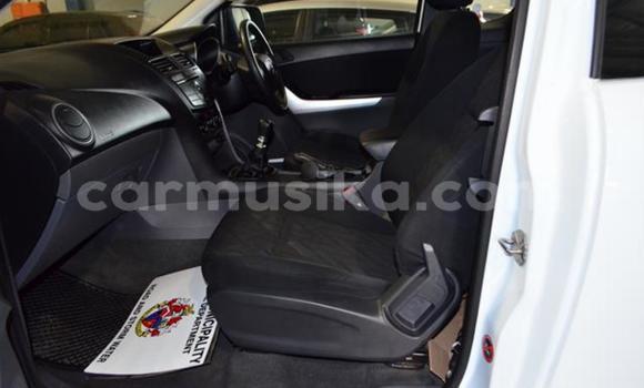 Acheter Occasion Voiture Mazda BT-50 Blanc à Beitbridge, Matabeleland South Acheter Occasion Voiture Mazda BT-50 Blanc à Beitbridge, Matabeleland South