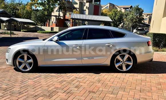 Acheter Occasion Voiture Audi A5 Gris à Borrowdale, Harare Acheter Occasion Voiture Audi A5 Gris à Borrowdale, Harare