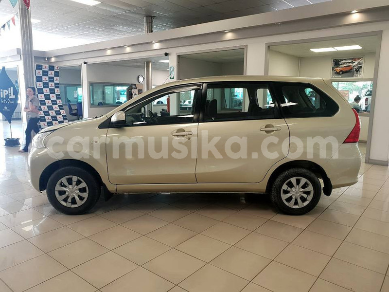 Big with watermark toyota avanza matabeleland south beitbridge 27197