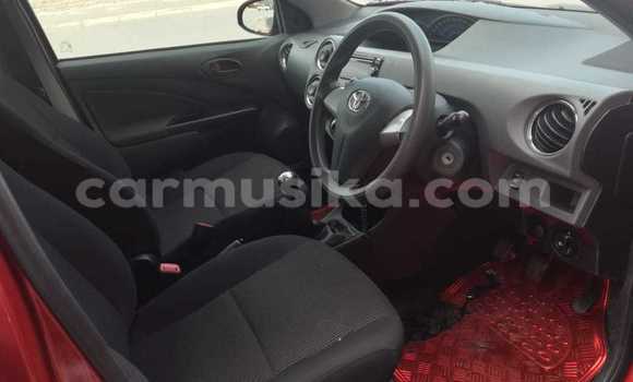 Acheter Occasion Voiture Toyota Etios Rouge à Beitbridge, Matabeleland South Acheter Occasion Voiture Toyota Etios Rouge à Beitbridge, Matabeleland South