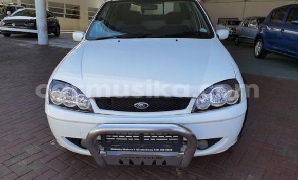 Buy Used Ford Pickup White Car in Beitbridge in Matabeleland South