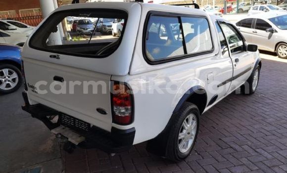 Acheter Occasion Voiture Ford Pickup Blanc à Beitbridge, Matabeleland South Acheter Occasion Voiture Ford Pickup Blanc à Beitbridge, Matabeleland South