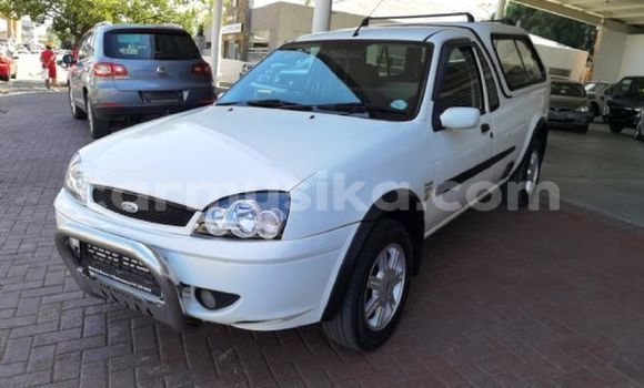 Acheter Occasion Voiture Ford Pickup Blanc à Beitbridge, Matabeleland South Acheter Occasion Voiture Ford Pickup Blanc à Beitbridge, Matabeleland South
