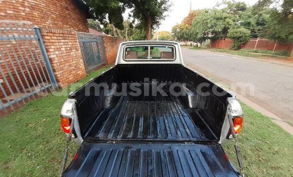 Acheter Occasion Voiture Nissan Pickup Gris à Beitbridge, Matabeleland South Acheter Occasion Voiture Nissan Pickup Gris à Beitbridge, Matabeleland South