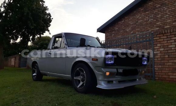 Acheter Occasion Voiture Nissan Pickup Gris à Beitbridge, Matabeleland South Acheter Occasion Voiture Nissan Pickup Gris à Beitbridge, Matabeleland South