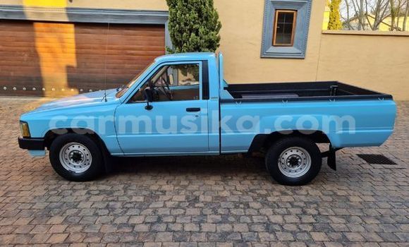 Acheter Occasion Voiture Toyota Hilux Bleu à Beitbridge, Matabeleland South Acheter Occasion Voiture Toyota Hilux Bleu à Beitbridge, Matabeleland South