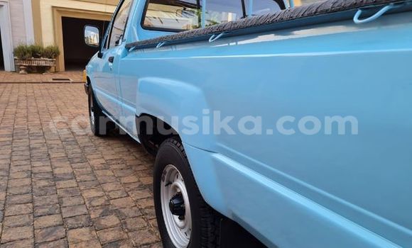 Acheter Occasion Voiture Toyota Hilux Bleu à Beitbridge, Matabeleland South Acheter Occasion Voiture Toyota Hilux Bleu à Beitbridge, Matabeleland South