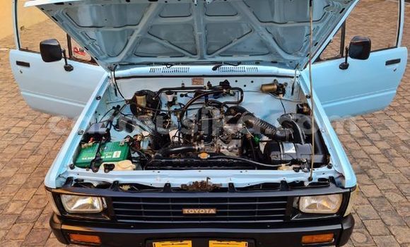 Acheter Occasion Voiture Toyota Hilux Bleu à Beitbridge, Matabeleland South Acheter Occasion Voiture Toyota Hilux Bleu à Beitbridge, Matabeleland South