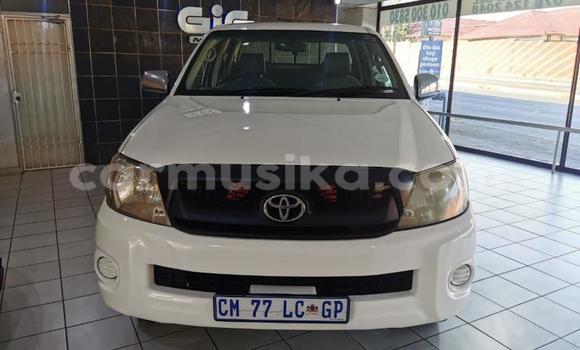 Acheter Occasion Voiture Toyota Hilux Blanc à Beitbridge, Matabeleland South Acheter Occasion Voiture Toyota Hilux Blanc à Beitbridge, Matabeleland South