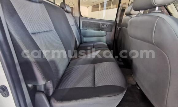 Acheter Occasion Voiture Toyota Hilux Blanc à Beitbridge, Matabeleland South Acheter Occasion Voiture Toyota Hilux Blanc à Beitbridge, Matabeleland South